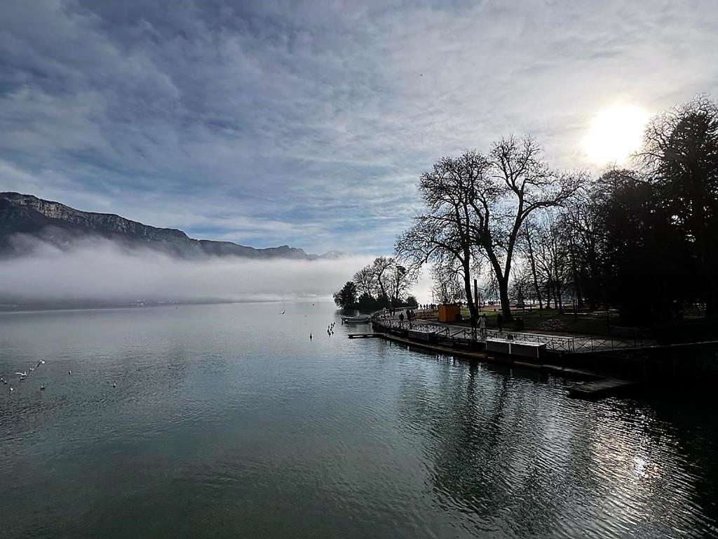 Logis hôtel Annecy nord / Argonay Buitenkant foto